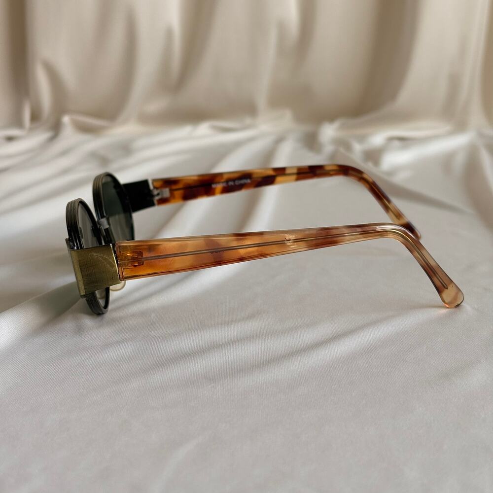 Green Oval Brass Sunglasses - 80s Vintage, Tortoise Shell Arms - Picture 3 of 7